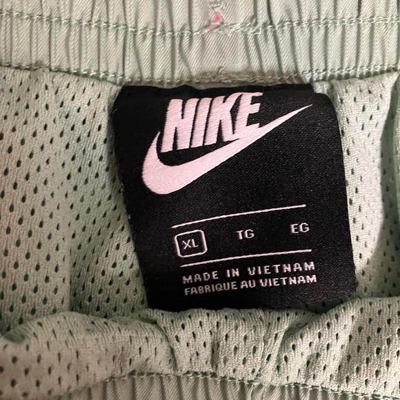 Nike shorts xl - Picture 4 of 4